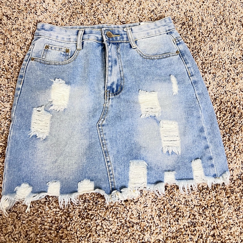 Cut jeans skirt